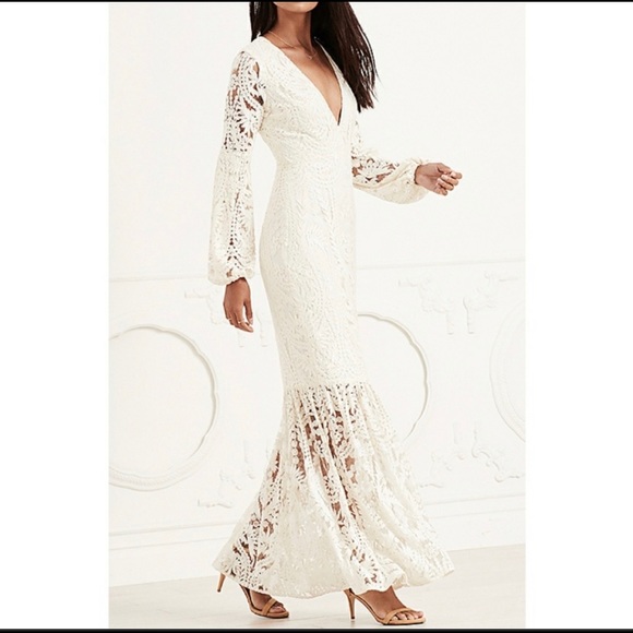 Tularosa x Revolve Cliffside Gown, White Size 4 - Picture 4 of 10